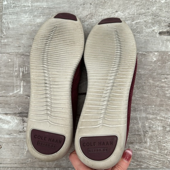 Dark maroon zero grand shoes by Cole haan. Minimally worn - Picture 2 of 4